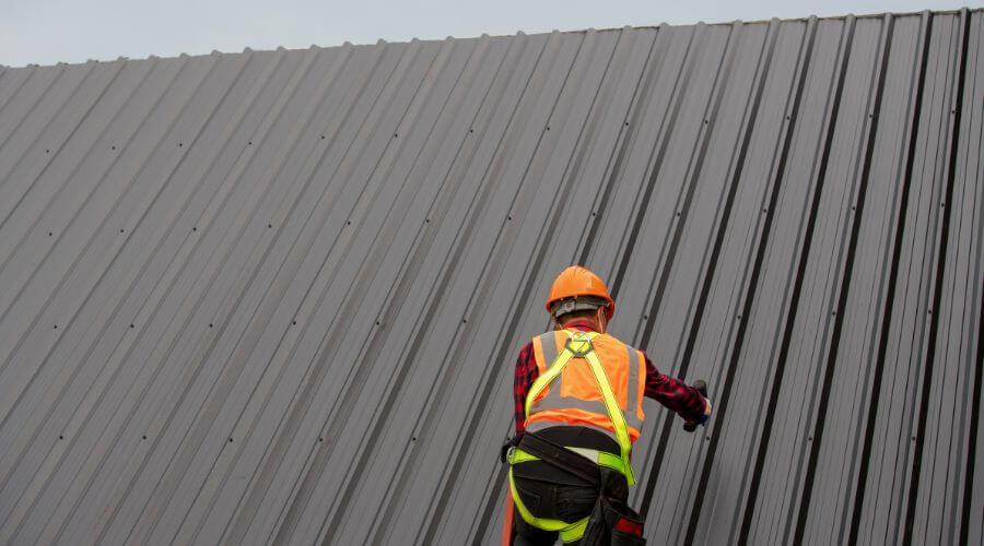Professional gutter cleaning in Beaumont, CA
